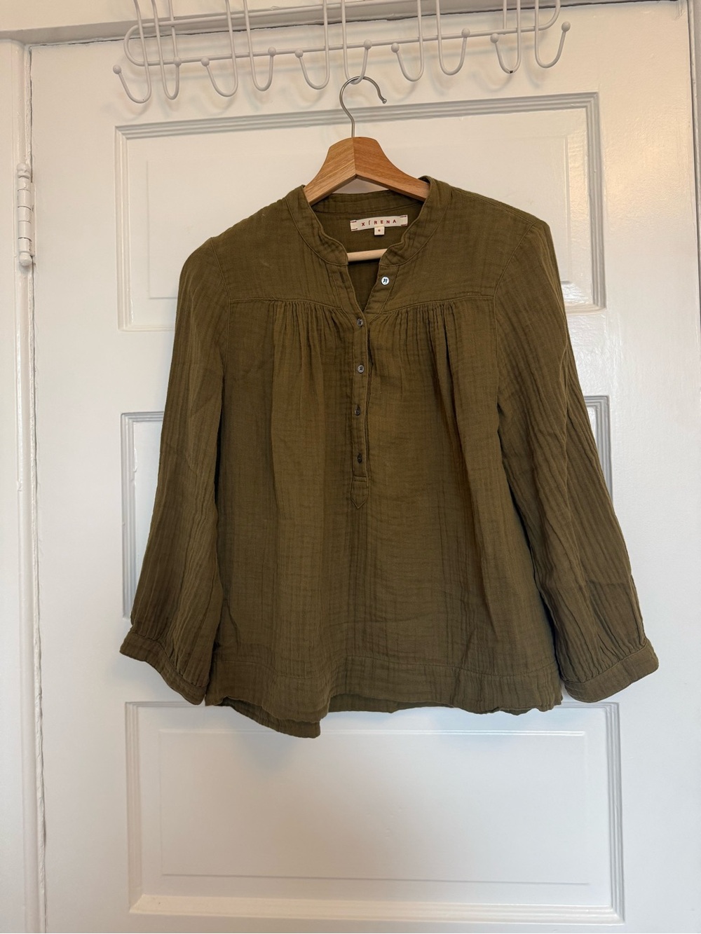 XIRENA tunic top Alyx Chelsea gauze olive green - Picture 3 of 6